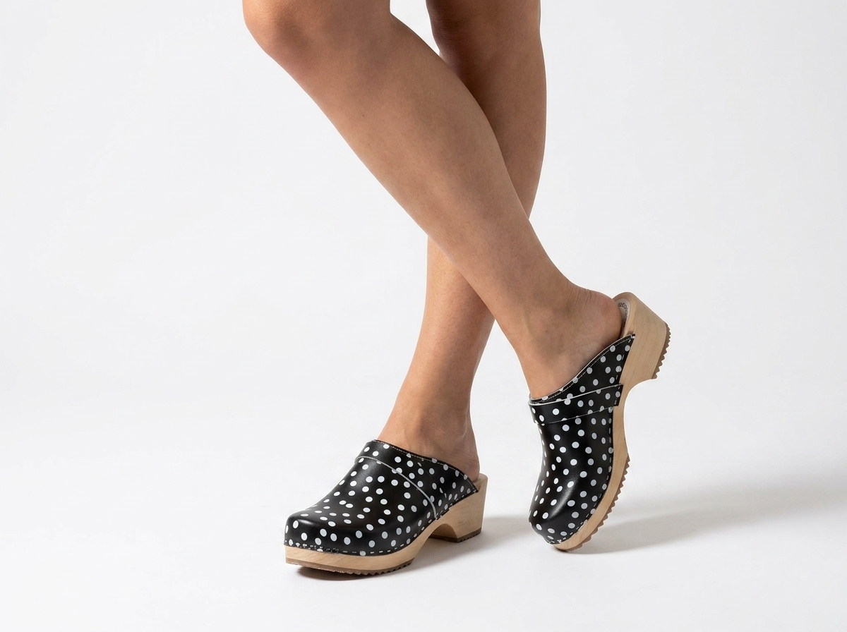 Calmare Swedish Wooden Clogs "Dark Blue Dots" – Handmade Genuine Leather Clogs with Alder Wood Sole | Made in Sweden