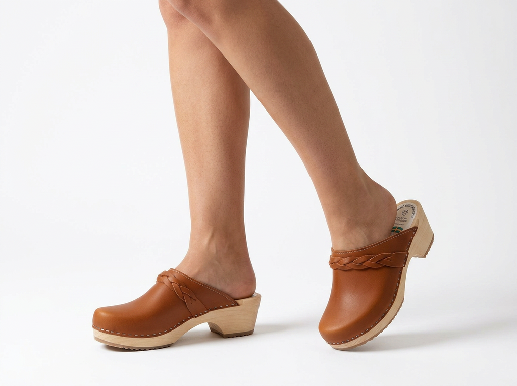 Calmare Christina Low – Handmade Swedish Wooden Clogs | Genuine Leather | Made in Sweden