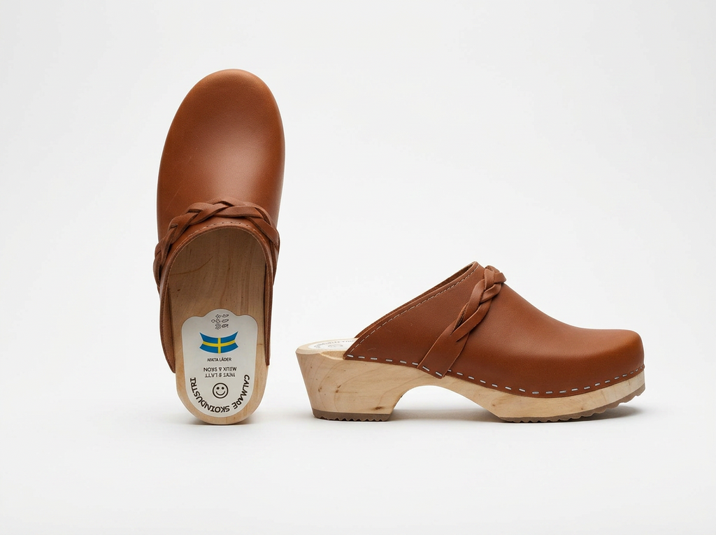 Calmare Christina Low – Handmade Swedish Wooden Clogs | Genuine Leather | Made in Sweden
