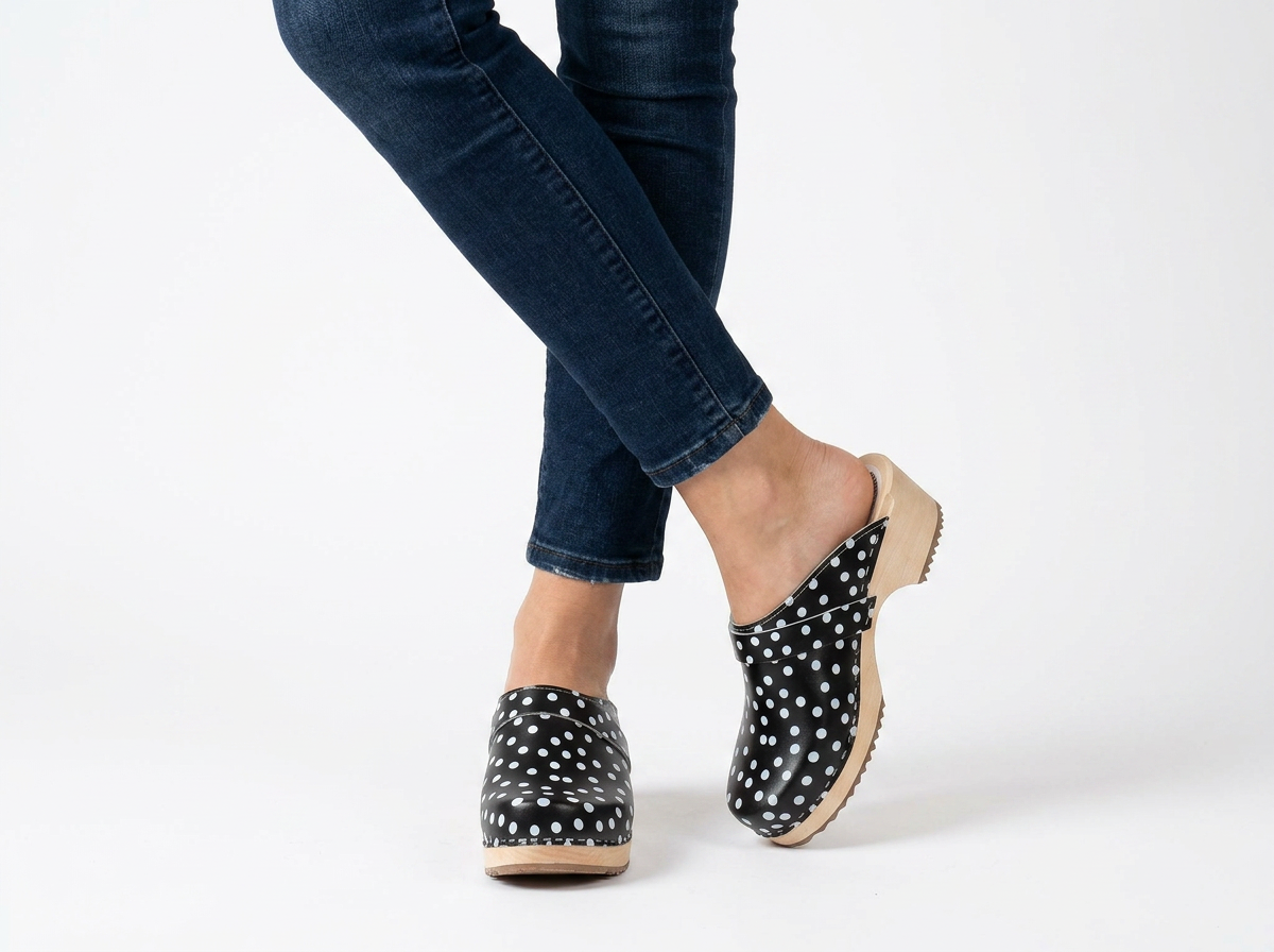 Calmare Swedish Wooden Clogs "Dark Blue Dots" – Handmade Genuine Leather Clogs with Alder Wood Sole | Made in Sweden