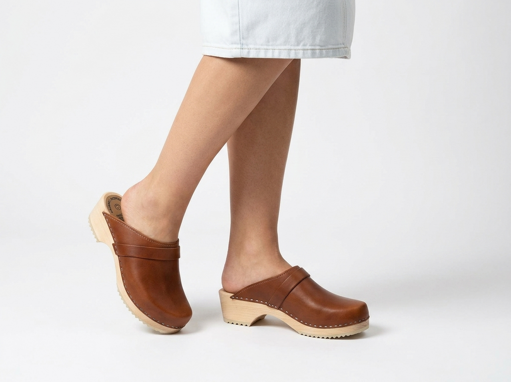 Calmare Original Natur Swedish Wooden Clogs – Handmade in Sweden | Genuine Natural Leather & Alder Wood