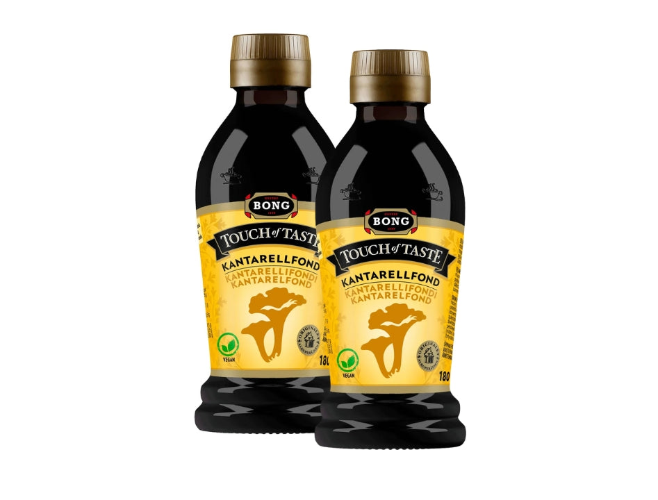 2 x Touch of Taste Kantarellfond 180ml – two dark glass bottles with gold caps and yellow labels showing chanterelle mushroom illustration, Bong brand, vegan, concentrated Swedish chanterelle stock, 180ml each, 360ml total
