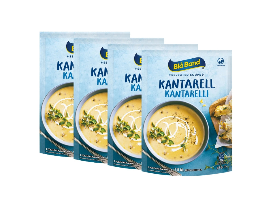 4 x Blå Band Kantarellsoppa Selected Soups 69g – four light blue soup mix pouches fanned out in a row showing a creamy chanterelle soup bowl with crème fraîche swirl and thyme on the front, Blå Band logo, vegetarian, 3 portions per pouch, 7.5 dl each, 276g total
