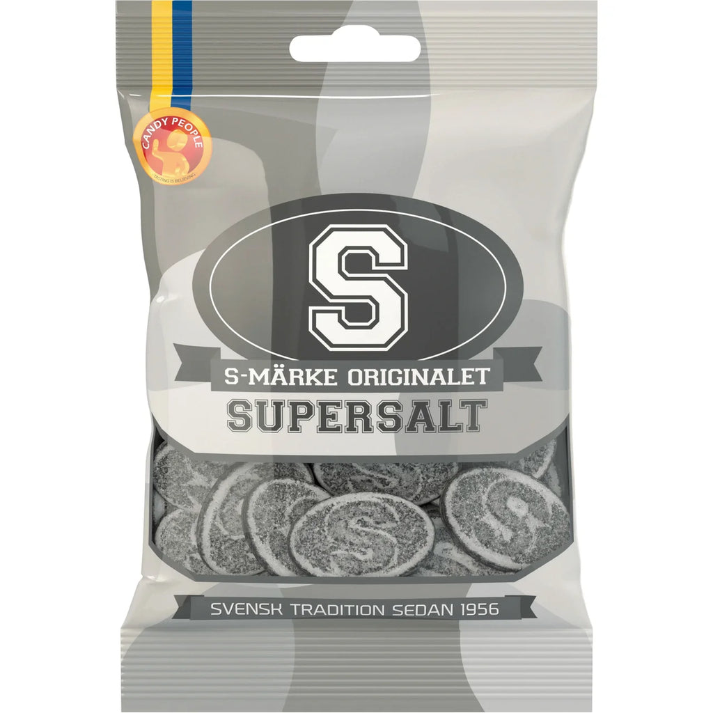 S-Märke Originalet Supersalt 80g – Swedish extra-salty licorice coin-shaped candy in grey bag, Candy People, svensk tradition sedan 1956, included in the Swedish Licorice Taste Box Medium
